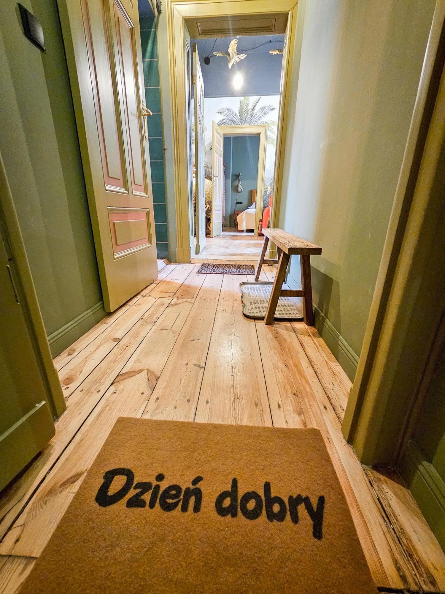Butik Apartamenty Old Town Torun - Parking Exterior foto
